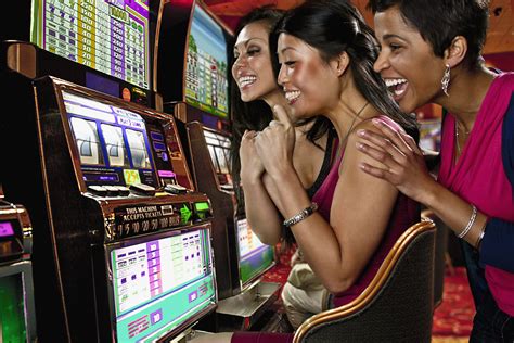 watching people play slot live.